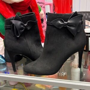 Kelly & Katie Black Ankle Boots with Bow